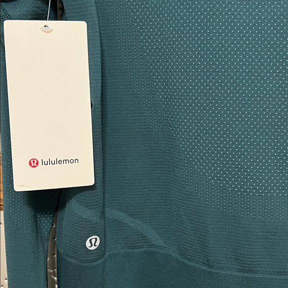NWT: Lululemon Swiftly Relaxed Half Zip Top - Picture 5 of 5